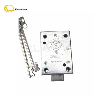 그랜드마스터 카위 락 디피트 툴은 간편한 조작을 위해 8~10개 톱니 픽과 이중 측정 자를 결합했습니다.