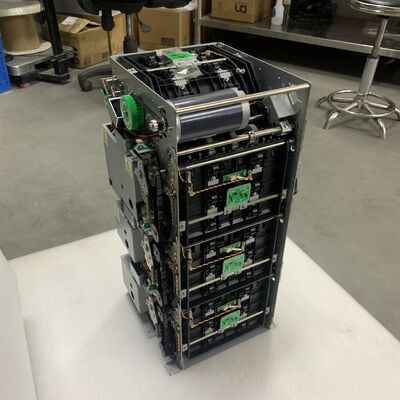 NCR CDM-4000 현금 유통기 모듈 CDM-4000C3 3 카세트 및 1 거부 상자와 함께 유통기 ATM CRM 키오스크 셀프 서비스 기계 부품